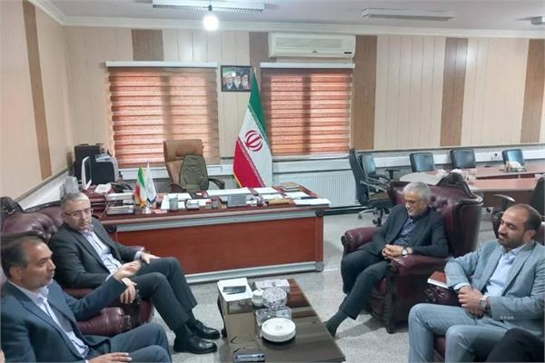 بررسی وضعیت ارتباطی روستاهای شهرستان زرندیه در نشست مشترک با فرماندار زرندیه