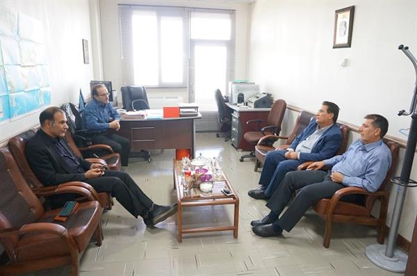نشست مشترک مدیر کل ارتباطات و فناوری اطلاعات  با مدیر کل ارتباطات زیر ساخت استان مرکزی در خصوص تامین برق مرکز PC اراک