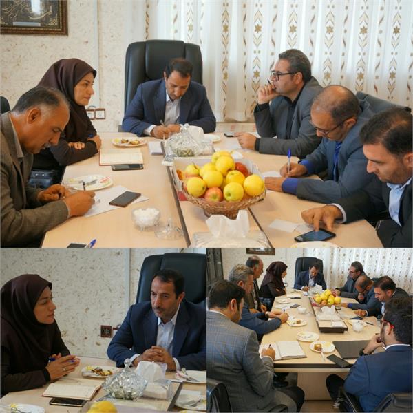 جلسه تشریح عملکرد وزارت ارتباطات و فناوری اطلاعات در شهرستان فراهان با حضور نماینده مردم شریف تفرش، آشتیان و فراهان در مجلس شورای اسلامی برگزار شد