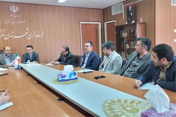 بررسی تخصصی وضعیت زیرساخت‌های ارتباطی شهرستان تفرش در آستانه انتخابات