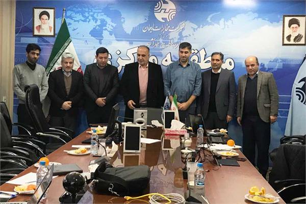 با حضور مشاور وزیر/ راهکارهای توسعه ارتباطات روستایی در سطح استان مرکزی بررسی شد