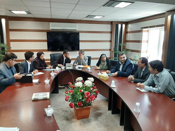 جلسه بررسی وضعیت ارتباطی  شهرستان شازند برگزار شد