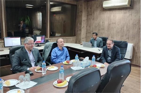 بازدید معاون حقوقی امور دولت و مجلس وزارت ارتباطات و فناوری اطلاعات از مرکز PC اراک