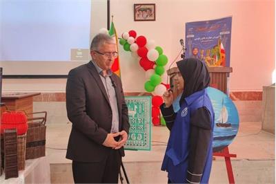حضور مدیرکل ارتباطات و فناوری اطلاعات استان مرکزی در دبیرستان اطهر اراک با محوریت «ایران دیجیتال»