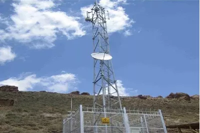 توسعه ارتباطات روستایی ادامه دارد؛  اینترنت پرسرعت به روستای شمس‌آباد اراک رسید